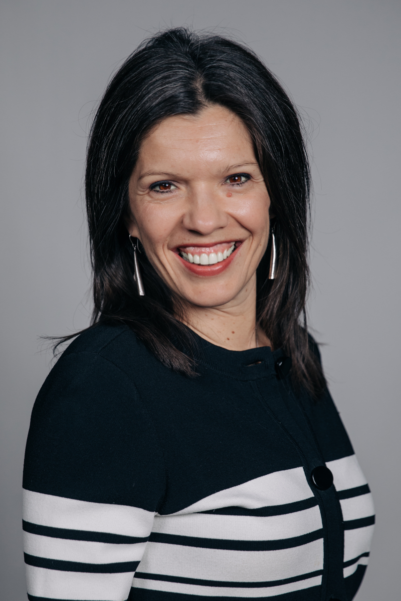 Olivia Kunevicius shared the story of her late sister Jessica, whose life changed after a cardiac arrest caused a severe anoxic brain injury at age 40. Jessica’s journey left Olivia with powerful lessons about independence, identity and appreciating the progress that is possible.